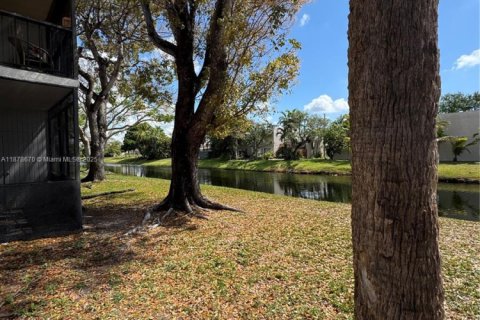 Condominio en venta en Miami, Florida, 1 dormitorio, 71.07 m2 № 1928989 - foto 18