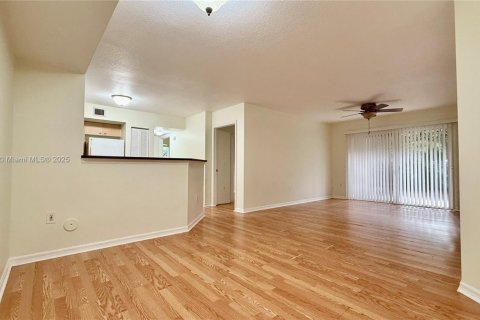 Condominio en venta en West Palm Beach, Florida, 3 dormitorios, 120.77 m2 № 2028886 - foto 9