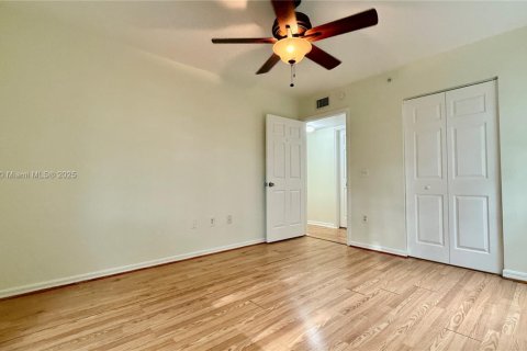 Condominio en venta en West Palm Beach, Florida, 3 dormitorios, 120.77 m2 № 2028886 - foto 15