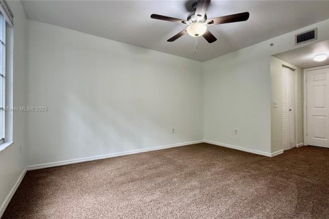 Condominio en venta en West Palm Beach, Florida, 3 dormitorios, 120.77 m2 № 2028886 - foto 27