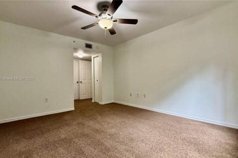 Condominio en venta en West Palm Beach, Florida, 3 dormitorios, 120.77 m2 № 2028886 - foto 26