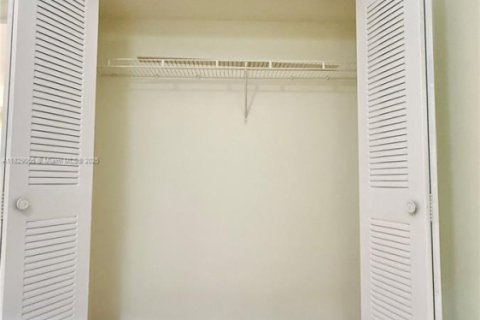 Condominio en venta en West Palm Beach, Florida, 3 dormitorios, 120.77 m2 № 2028886 - foto 25