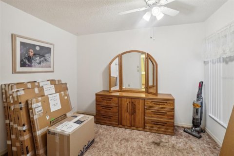 Condo in New Port Richey, Florida, 2 bedrooms  № 1669931 - photo 17