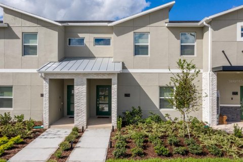 Townhouse in Davenport, Florida 4 bedrooms, 177.81 sq.m. № 2139633