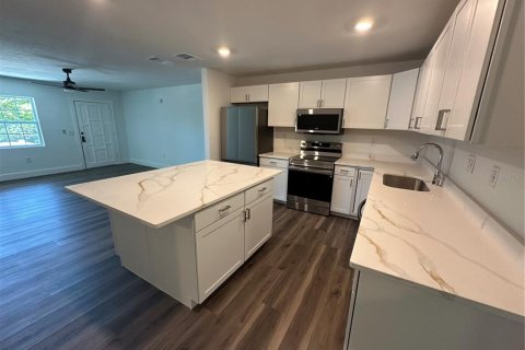Villa ou maison à vendre à Polk City, Floride: 5 chambres, 194.82 m2 № 1622307 - photo 11