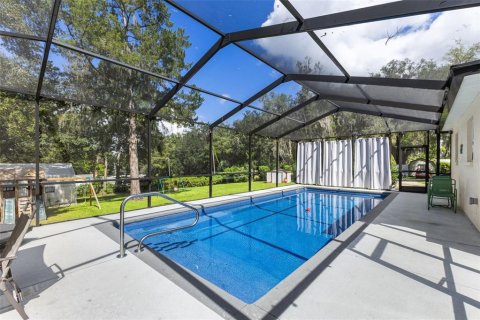 House in Brooksville, Florida 5 bedrooms, 366.59 sq.m. № 2418514 - photo 3
