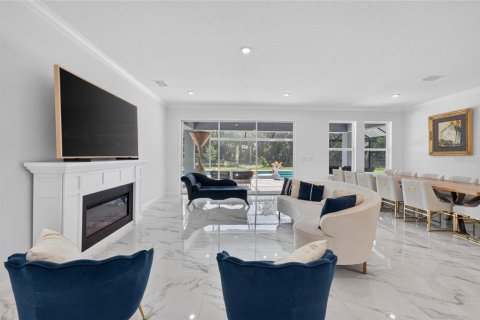 Casa en venta en Wesley Chapel, Florida, 7 dormitorios, 448.07 m2 № 2225731 - foto 9