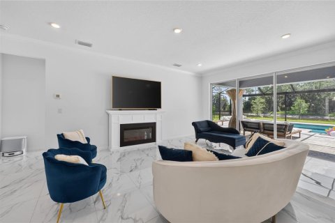 Casa en venta en Wesley Chapel, Florida, 7 dormitorios, 448.07 m2 № 2225731 - foto 8