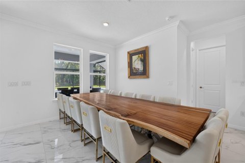 Casa en venta en Wesley Chapel, Florida, 7 dormitorios, 448.07 m2 № 2225731 - foto 19