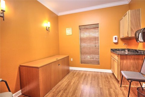 Immobilier commercial à louer à Ocala, Floride: 270.53 m2 № 2105399 - photo 6