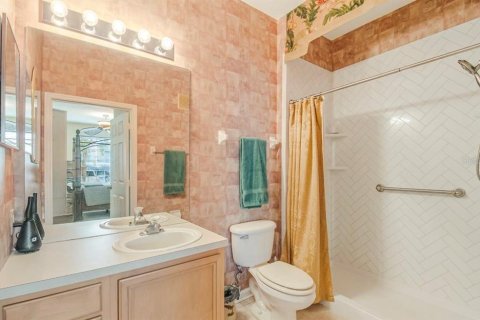 Condo in Orlando, Florida, 3 bedrooms № 2224579 - photo 15