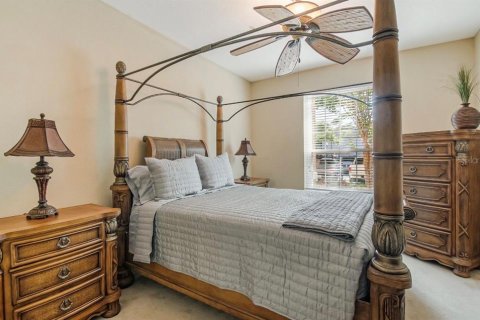 Condo in Orlando, Florida, 3 bedrooms № 2224579 - photo 13