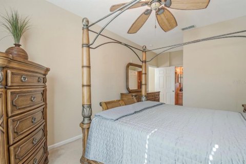 Condo in Orlando, Florida, 3 bedrooms № 2224579 - photo 14