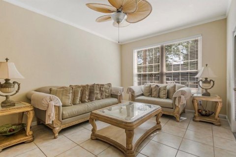 Condo in Orlando, Florida, 3 bedrooms № 2224579 - photo 12