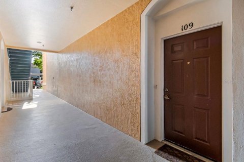 Condo in Orlando, Florida, 3 bedrooms № 2224579 - photo 4