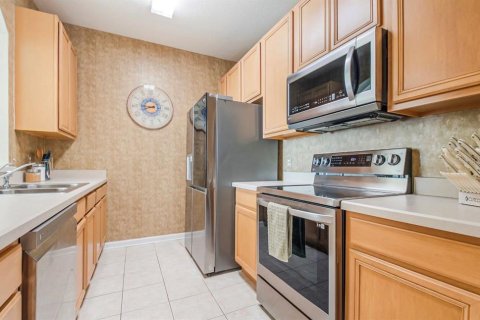 Condo in Orlando, Florida, 3 bedrooms № 2224579 - photo 6