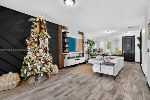 Villa ou maison à vendre à Pompano Beach, Floride: 3 chambres, 156.17 m2 № 2032495 - photo 6