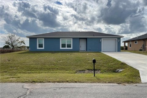 Дом в Лабель, Флорида 3 спальни № 2008975