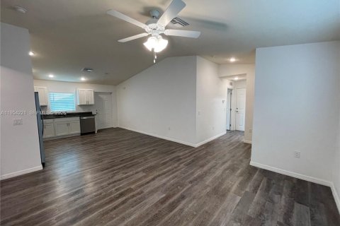 Villa ou maison à vendre à LaBelle, Floride: 3 chambres № 2008975 - photo 4