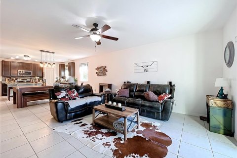 Casa en venta en Mascotte, Florida, 3 dormitorios, 158.4 m2 № 1902459 - foto 15