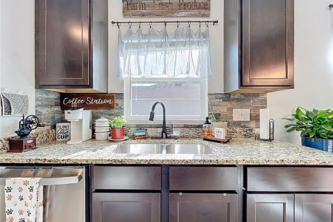 Casa en venta en Mascotte, Florida, 3 dormitorios, 158.4 m2 № 1902459 - foto 9