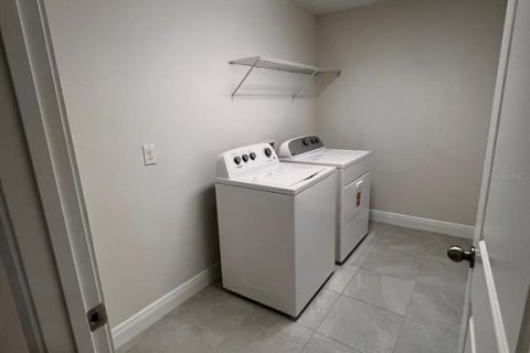 Снять в аренду таунхаус в Тампа, Флорида 6 комнат, 214.33м2, № 2277375 - фото 11