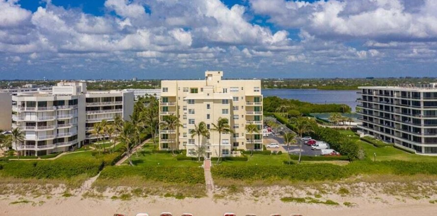 Apartamento en Palm Beach, Florida 2 dormitorios, 107.58 m2 № 1151473