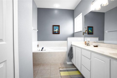 House in Port Charlotte, Florida 2 bedrooms, 164.9 sq.m. № 1734790 - photo 17