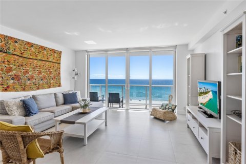 Copropriété à vendre à Miami Beach, Floride: 2 chambres, 122.63 m2 № 1957576 - photo 6