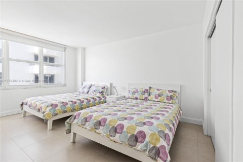 Copropriété à vendre à Miami Beach, Floride: 2 chambres, 122.63 m2 № 1957576 - photo 27