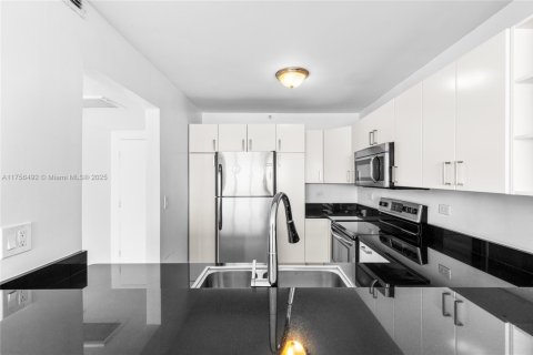 Copropriété à vendre à Miami Beach, Floride: 2 chambres, 122.63 m2 № 1957576 - photo 20