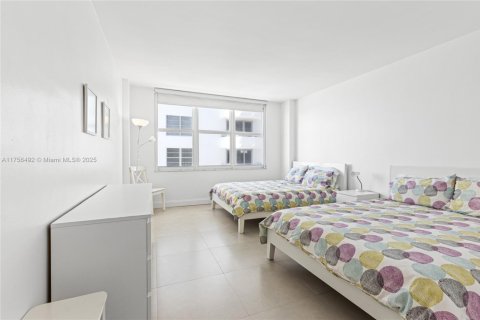 Copropriété à vendre à Miami Beach, Floride: 2 chambres, 122.63 m2 № 1957576 - photo 26