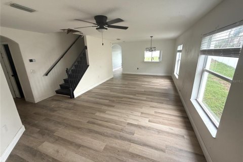 Villa ou maison à vendre à Ruskin, Floride: 5 chambres, 202.53 m2 № 2424018 - photo 2
