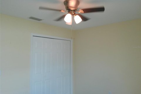 House in Lakeland, Florida 3 bedrooms, 133.69 sq.m. № 2200591 - photo 23