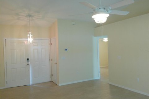 House in Lakeland, Florida 3 bedrooms, 133.69 sq.m. № 2200591 - photo 10