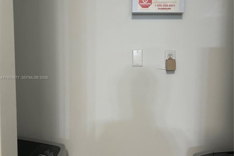 Condo in Miramar, Florida, 2 bedrooms  № 2006296 - photo 14