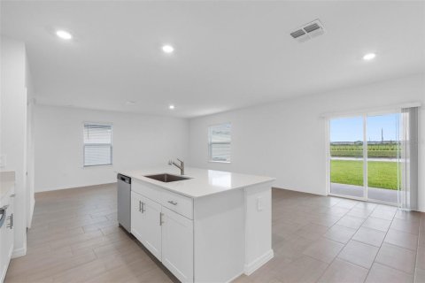 House in Palmetto, Florida 4 bedrooms, 173.73 sq.m. № 2393711 - photo 17