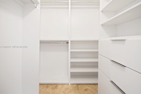 Condominio en alquiler en Miami, Florida, 1 dormitorio, 77.67 m2 № 2055517 - foto 22