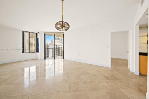 Condominio en alquiler en Miami, Florida, 1 dormitorio, 77.67 m2 № 2055517 - foto 2