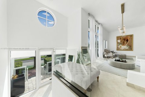 Купить таунхаус в Майами-Бич, Флорида 2 спальни, 173.17м2, № 1926596 - фото 7