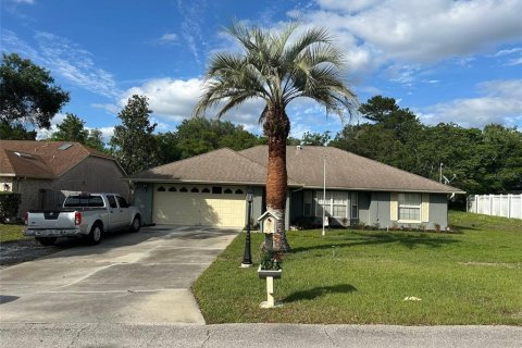 House in Deltona, Florida 3 bedrooms, 151.24 sq.m. № 2203359
