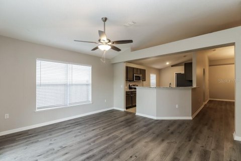 House in Wesley Chapel, Florida 4 bedrooms, 174.1 sq.m. № 1902773 - photo 4