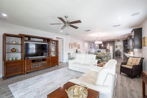 Casa en venta en Palm Coast, Florida, 4 dormitorios, 241.55 m2 № 2196508 - foto 20