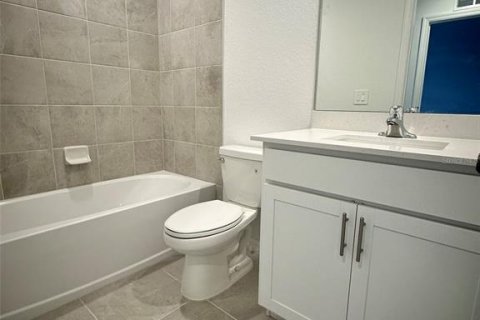 Townhouse in Bradenton, Florida 3 bedrooms, 125.14 sq.m. № 1873270 - photo 12