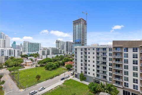 Купить кондоминиум в Майами, Флорида 3 спальни, 129.6м2, № 2088493 - фото 18