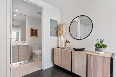 Купить кондоминиум в Майами, Флорида 3 спальни, 129.6м2, № 2088493 - фото 8