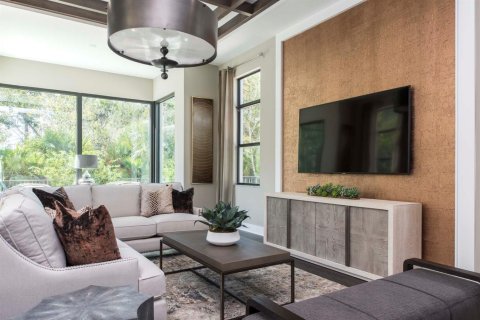 House in Palm Beach Gardens, Florida 5 bedrooms, 480.03 sq.m. № 2146811 - photo 3