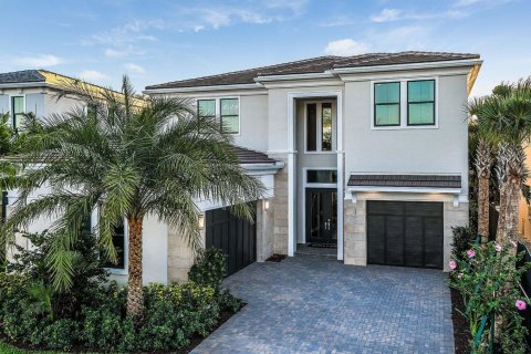 House in Palm Beach Gardens, Florida 5 bedrooms, 480.03 sq.m. № 2146811
