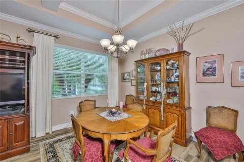 House in Sun City Center, Florida 3 bedrooms, 167.22 sq.m. № 1894418 - photo 12