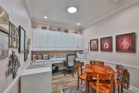 House in Sun City Center, Florida 3 bedrooms, 167.22 sq.m. № 1894418 - photo 5
